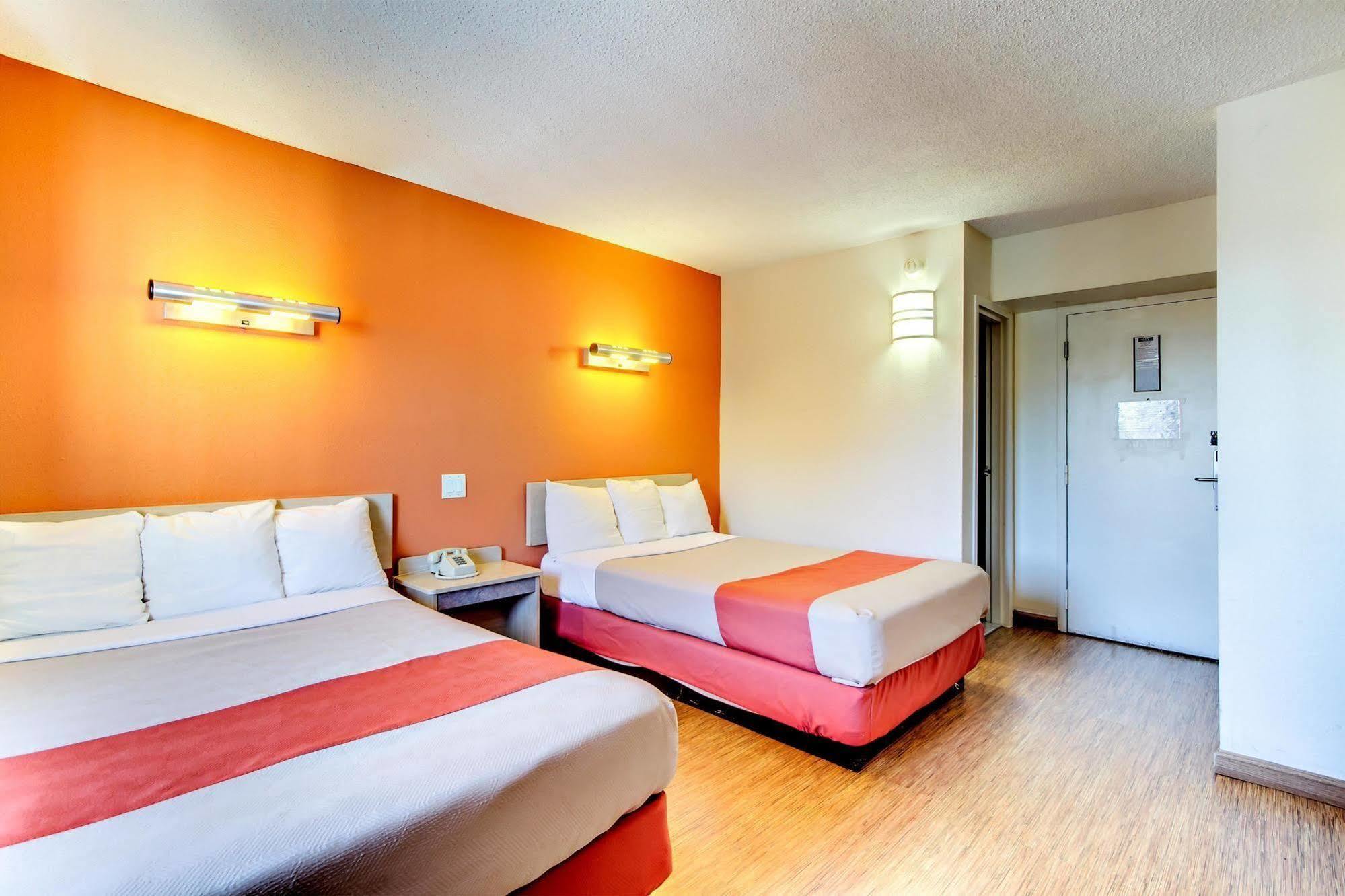 Motel 6-Washington, Dc Buitenkant foto